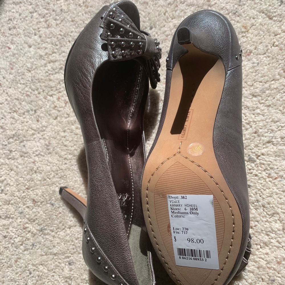 Vince Camuto peep-toe Metallic platform Heels